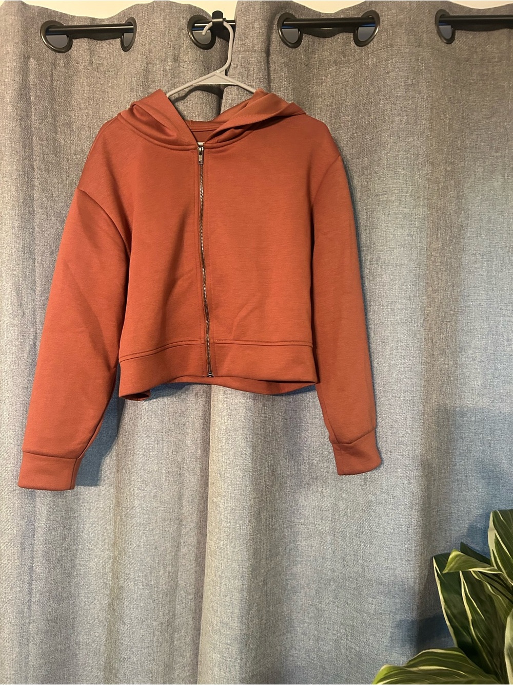 a new day Cropped Zip Hoodie in Rust Orange